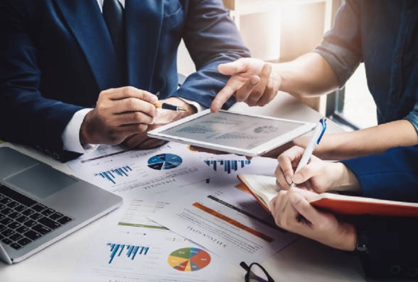 Mastering the Language of Numbers: A Strategic Perspective on Finance &&nbsp;Accounting