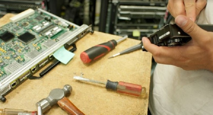 Beyond the Screen: How Modern Technology & Tools Are Shaping the&nbsp;Future